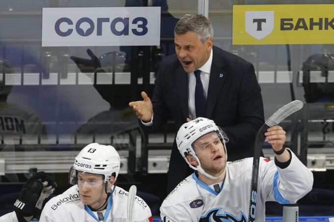 kvartalnov-prokommentiroval-sluhi-chto-on-vozglavit-lokomotiv-v-sleduyuschem-sezone_1769702059942448558
